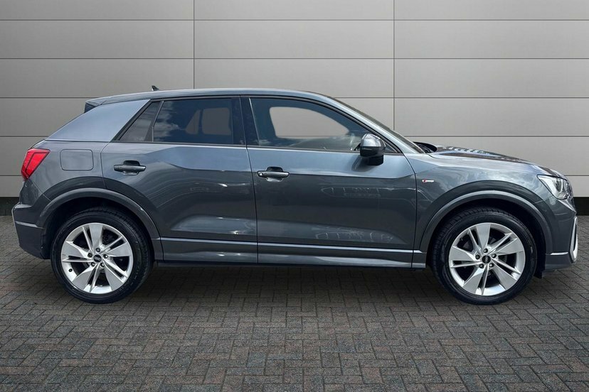Audi Q2 1.5 Tfsi Cod 35 S Line Suv S Tronic 15 Grey #4