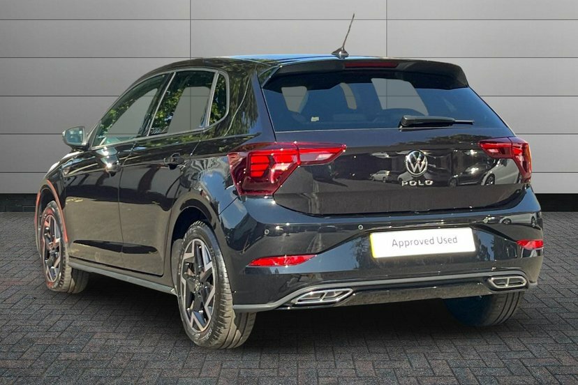 Volkswagen Polo 1.0 Tsi R-line Hatchback Dsg 115 Ps Black #3