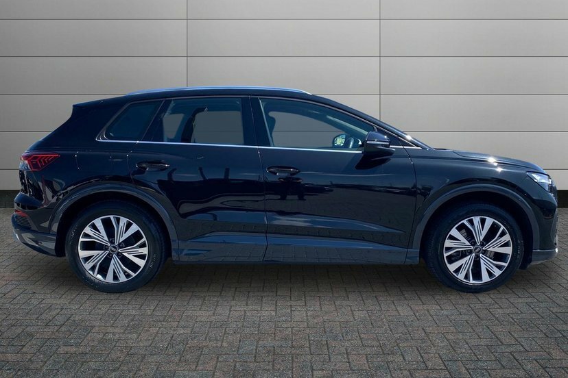 Audi Q4 E Tron 35 Sport Suv 55Kwh 170 Ps Black #4