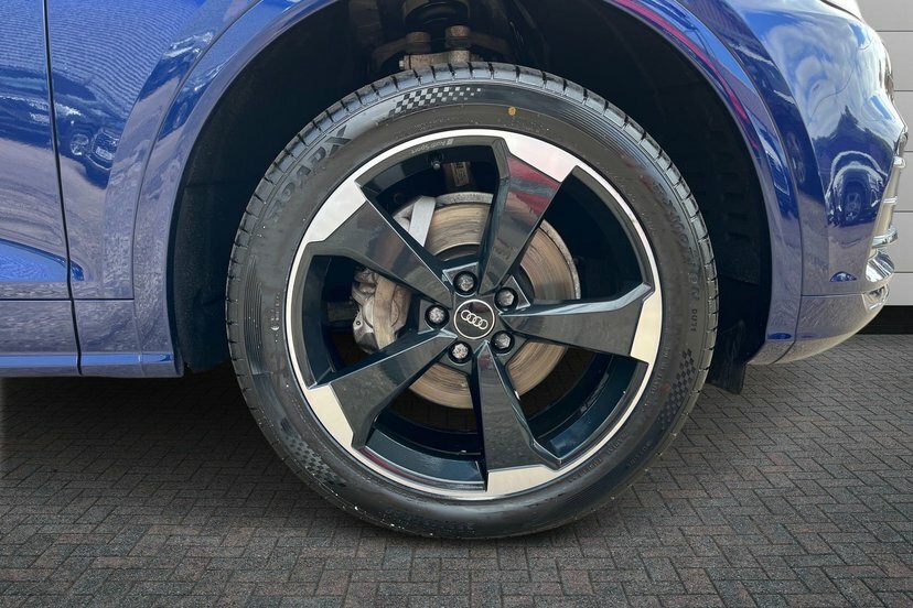Audi Q5 2.0 Tdi 40 Black Edition Suv S Tronic Q Blue #5