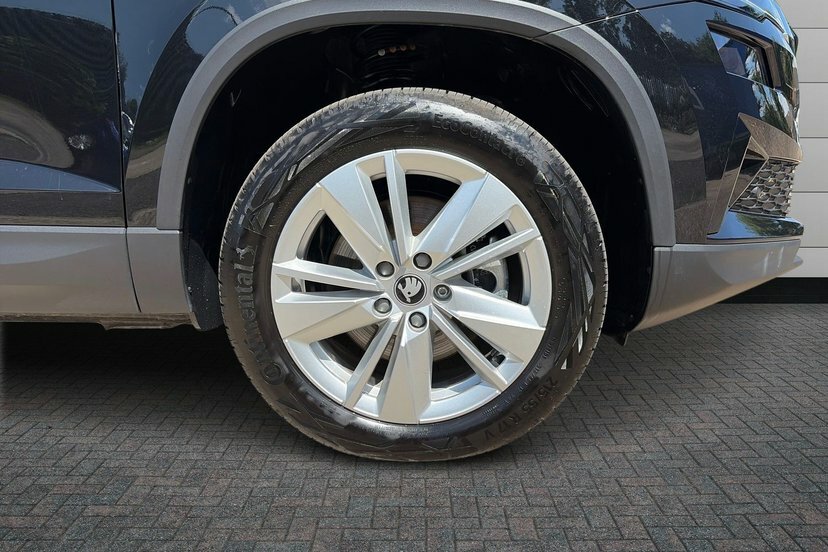 Skoda Karoq 1.5 Tsi Act Se Edition Suv Dsg 150 Ps GF25ODP Black #5