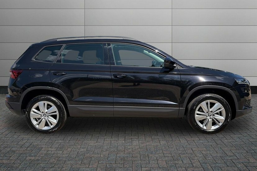 Skoda Karoq 1.5 Tsi Act Se Edition Suv Dsg 150 Ps GF25ODP Black #4