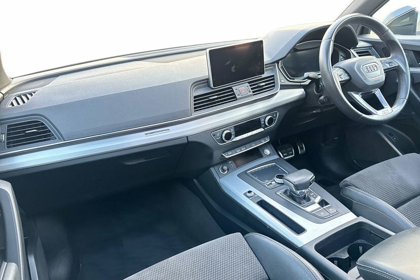 Audi Q5 2.0 Tdi 40 S Line Suv S Tronic Quattro Black #2