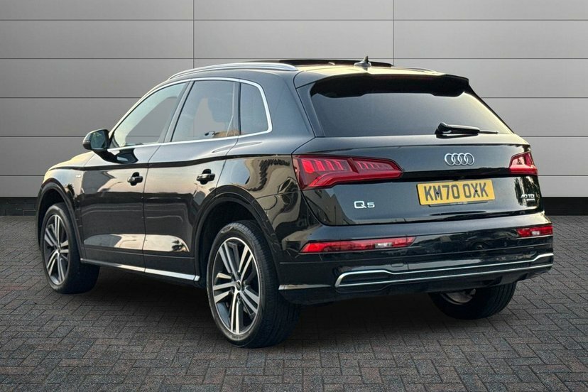Audi Q5 2.0 Tdi 40 S Line Suv S Tronic Quattro Black #3