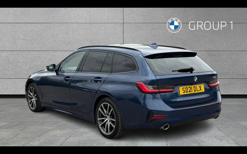BMW 3 Series 318I Sport Touring Blue #2