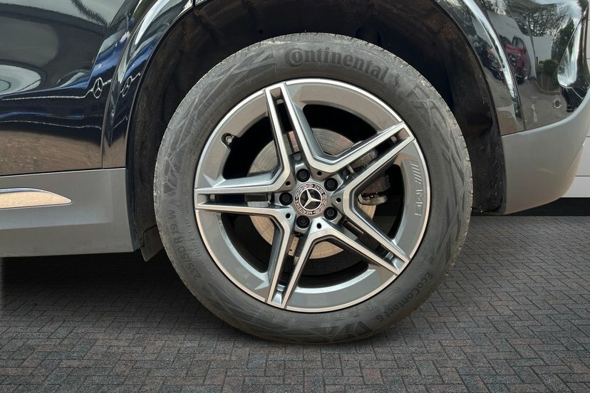 Mercedes-Benz GLA Class Gla220d Amg Line Executive KT73SVJ Black #4