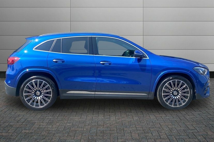 Mercedes-Benz GLA Class Gla220d Amg Line Premium Plus KS24ZBX Blue #3