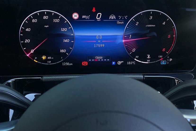 Mercedes-Benz GLA Class Gla220d Amg Line Premium Plus KS24ZBX Blue #6