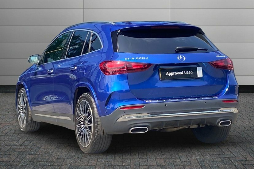 Mercedes-Benz GLA Class Gla220d Amg Line Premium Plus KS24ZBX Blue #2