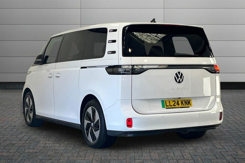 Volkswagen ID.Buzz Pro 77Kwh Life Mpv 204 Ps White #3