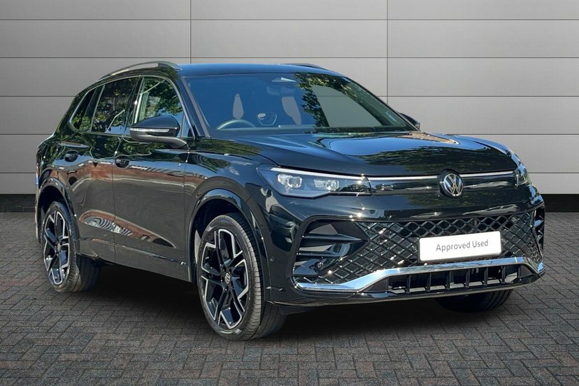 Volkswagen Tiguan 1.5 Tsi Ehybrid 19.7Kwh R-line Suv Plug Black