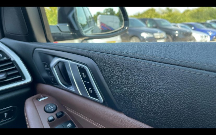 BMW X5 X5 M50d Blue #43