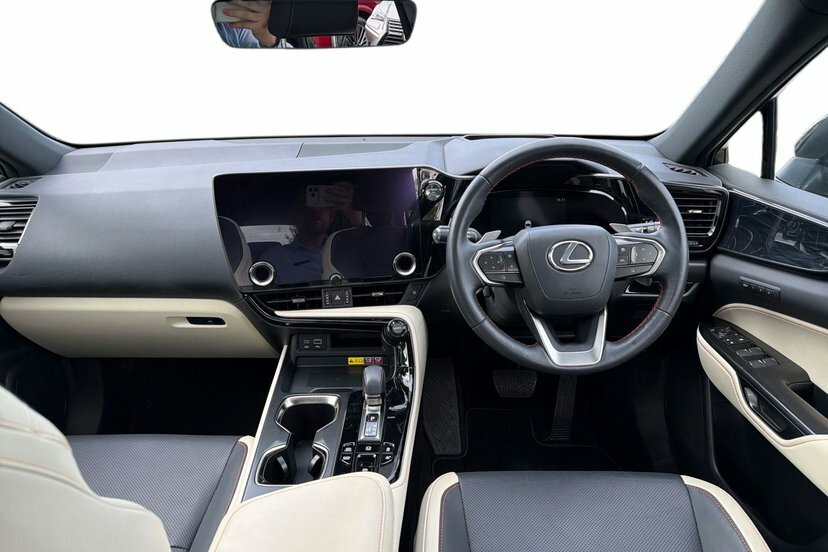 Lexus NX 450H Premium Plus Pack Sunroof Green #11