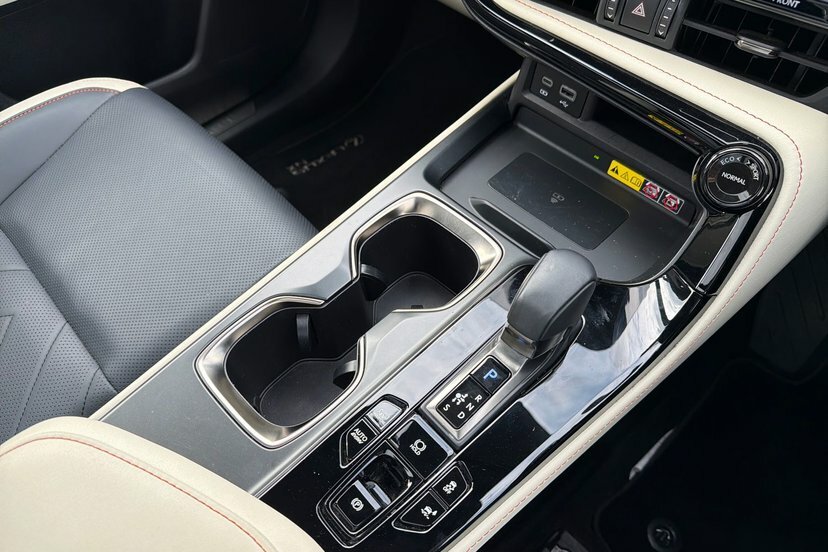 Lexus NX 450H Premium Plus Pack Sunroof Green #24