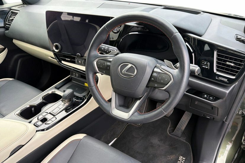 Lexus NX 450H Premium Plus Pack Sunroof Green #5