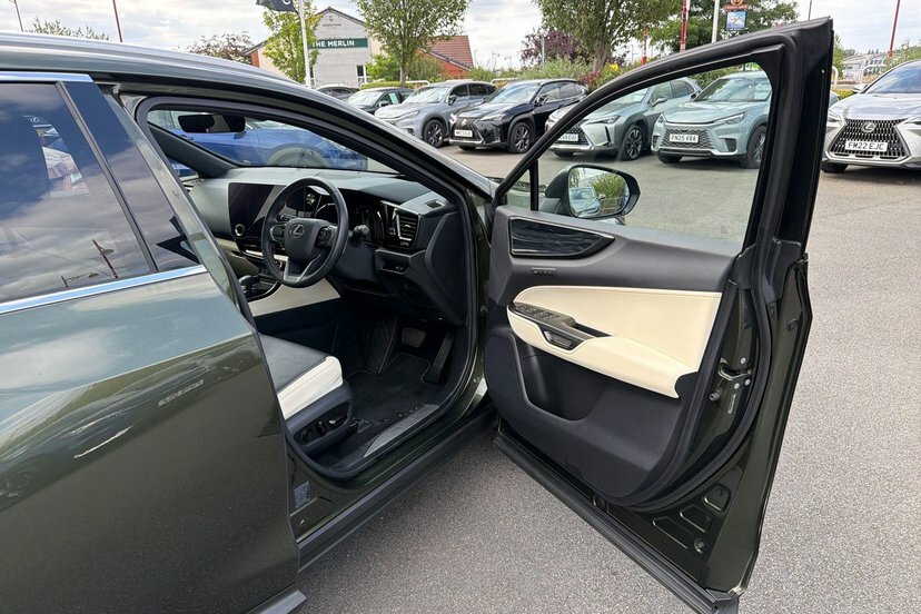 Lexus NX 450H Premium Plus Pack Sunroof Green #52