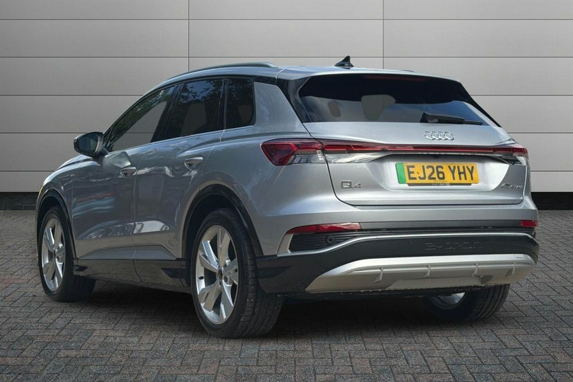 Audi Q4 E Tron 45 S Line Suv 82Kwh 286 Ps  #3
