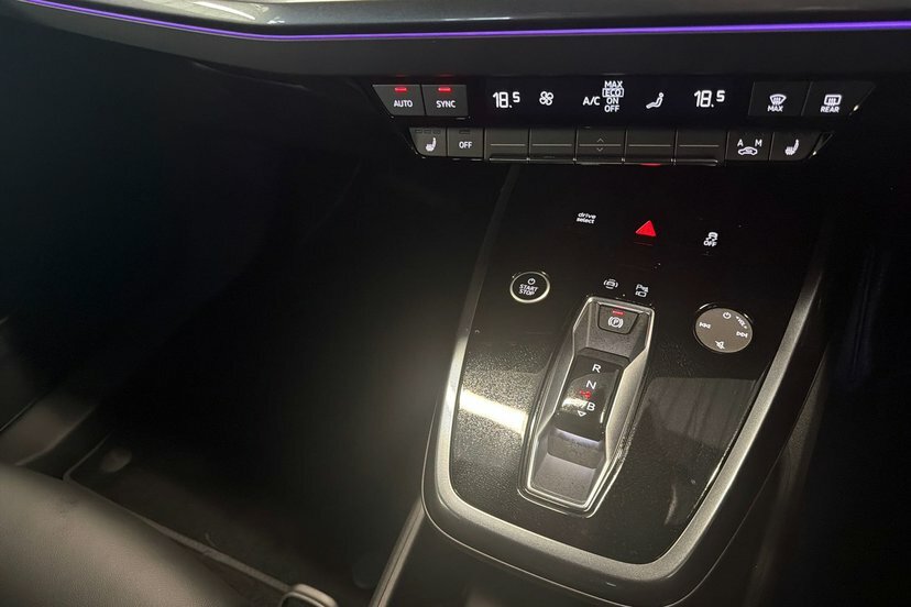 Audi Q4 E Tron 210Kw 45 82Kwh Black Edition Tech Pro 2 Blue #45