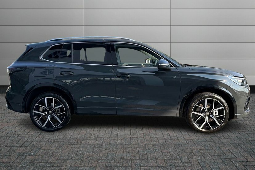 Volkswagen Tiguan 1.5 Tsi Ehybrid 19.7Kwh R-line Suv Plug EF26VCV Grey #4