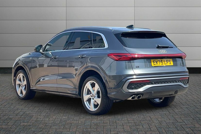 Audi Q5 2.0 Tdi S Line Suv S Tronic Quattro 20 EK75LFS Grey #3