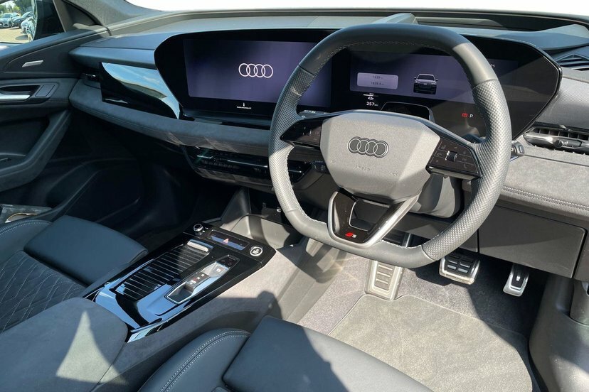 Audi Q6 E-Tron 100Kwh Performance Black Edition Suv Grey #6