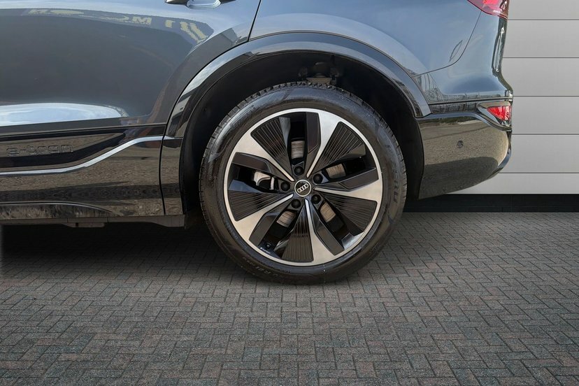 Audi Q6 E-Tron 100Kwh Black Edition Suv Quattro  #5