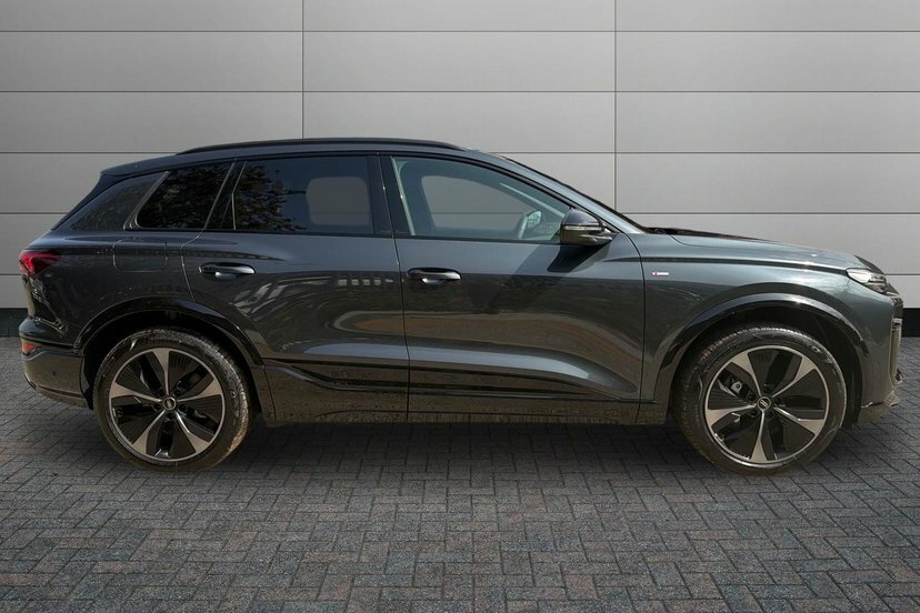 Audi Q6 E-Tron 100Kwh Black Edition Suv Quattro  #4