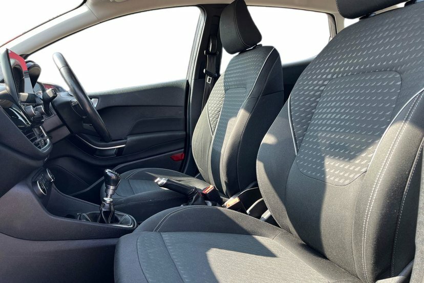 Ford Fiesta 1.0T Ecoboost Zetec Hatchback 1 MT67EYU Grey #2