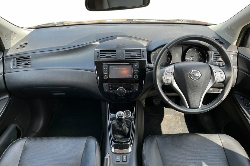 Nissan Pulsar 1.2 Dig-t Tekna Hatchback Euro 5 Black #6