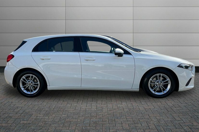 Mercedes-Benz A Class 1.5 A180d Se Hatchback 7G-dct 116 Ps HG18VGO White #3