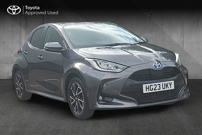 Toyota Yaris 1.5 Vvt-h Design Hatchback Hybrid E-cvt Grey