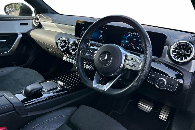 Mercedes-Benz A Class 1.3 A180 Amg Line Edition Executive Hatchback FE22VWO Blue #5
