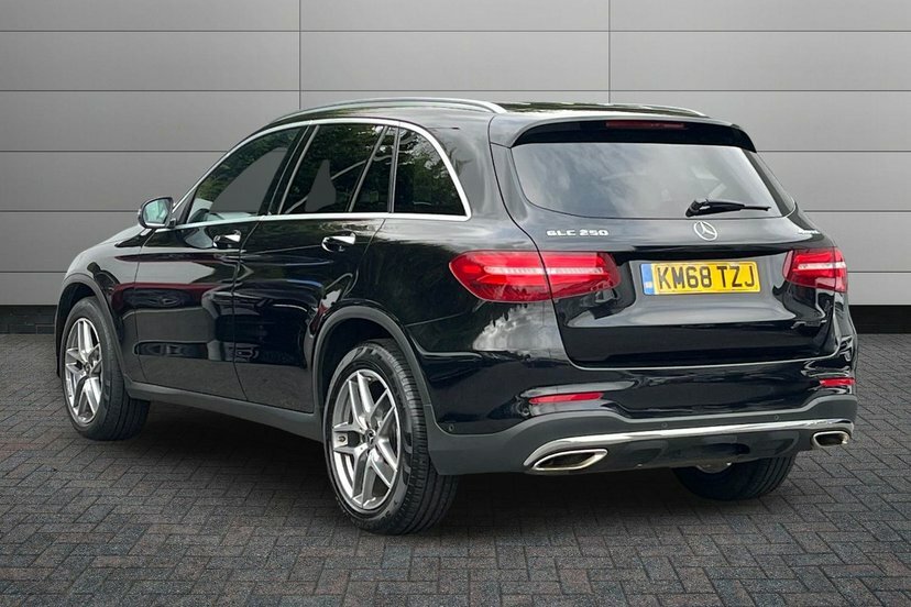 Mercedes-Benz GLC Class 2.0 Glc250 Amg Line Premium Plus Suv KM68TZJ Black #2