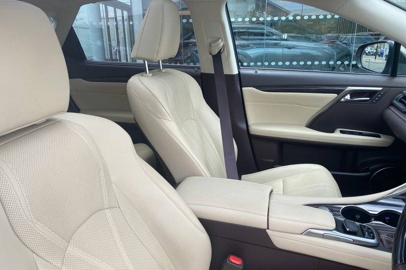 Lexus RX 450H L 3.5 Cvt Premium Tech Safety Pack White #33