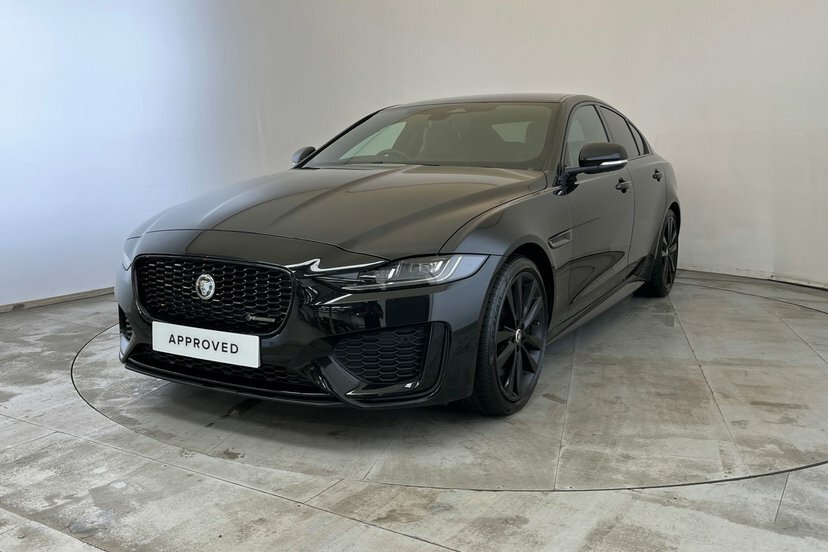 Jaguar XE D200 Mhev R-dynamic Se Black Grey #26