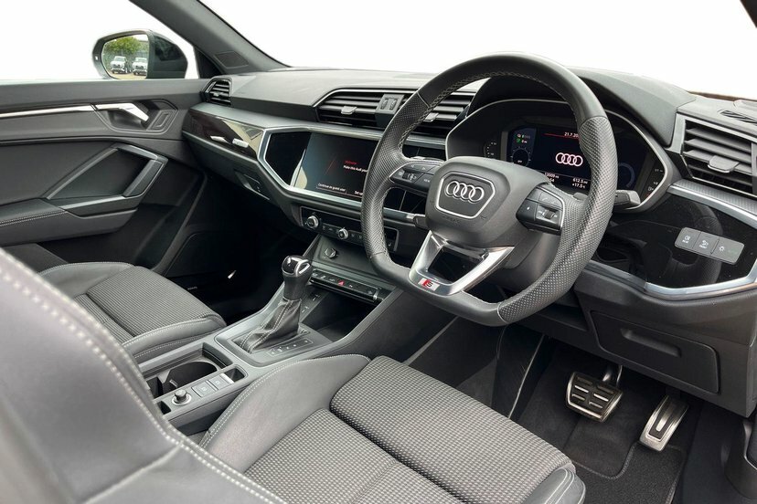 Audi Q3 1.4 Tfsie 45 Black Edition Sportback Pl Black #6