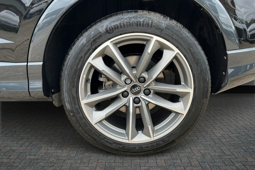 Audi Q3 1.4 Tfsie 45 Black Edition Sportback Pl Black #5