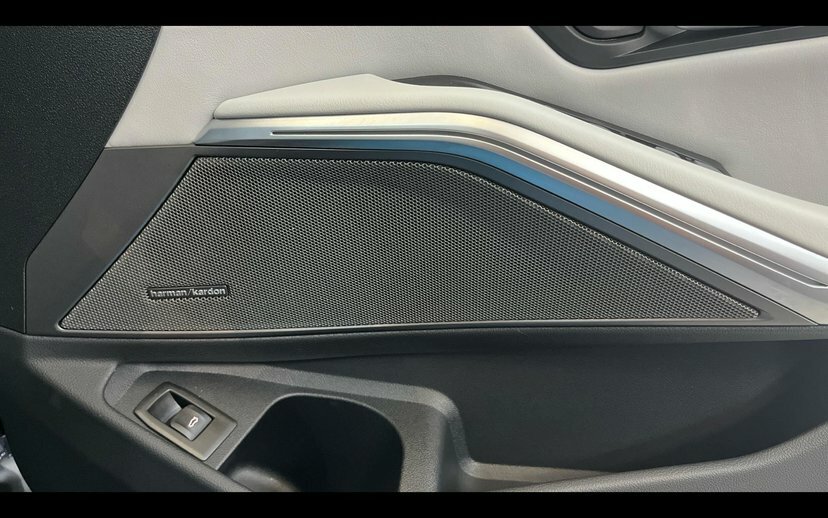 BMW M3 M3 Xdrive 530 Competition M Step  #26