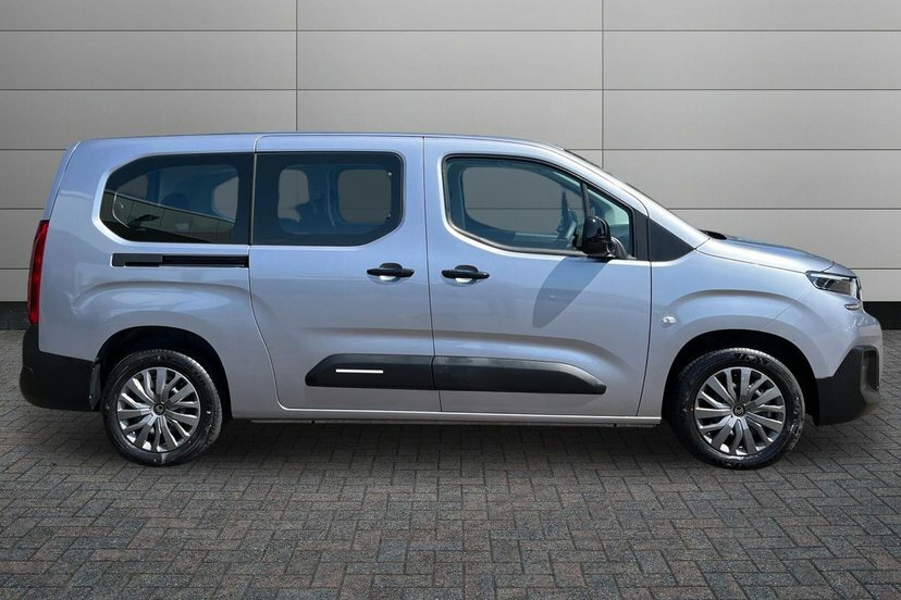 Citroen e-Berlingo 52Kwh Plus XL Mpv 11Kw Charger Grey #4