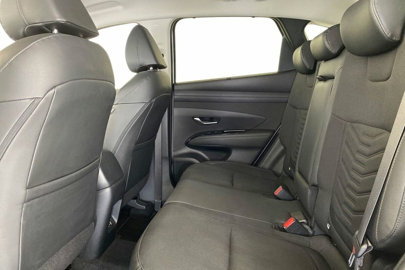 Hyundai Tucson 1.6 T-gdi Premium Suv Hybrid 215 AV74KHH White #4