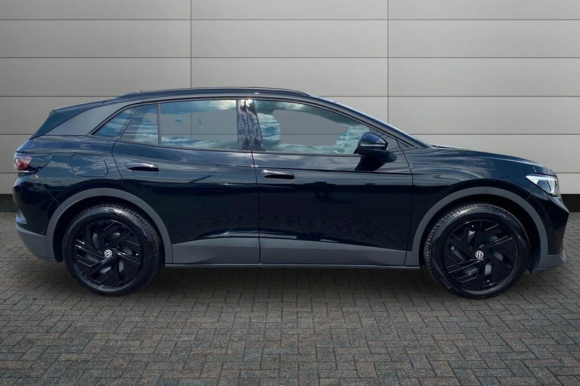 Volkswagen ID.4 Pro 77Kwh Essential Suv 286 Ps Black #4