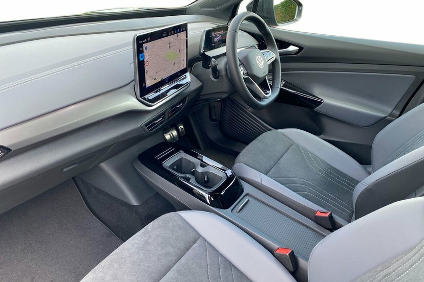Volkswagen ID.4 Pro 77Kwh Essential Suv 286 Ps Black #2