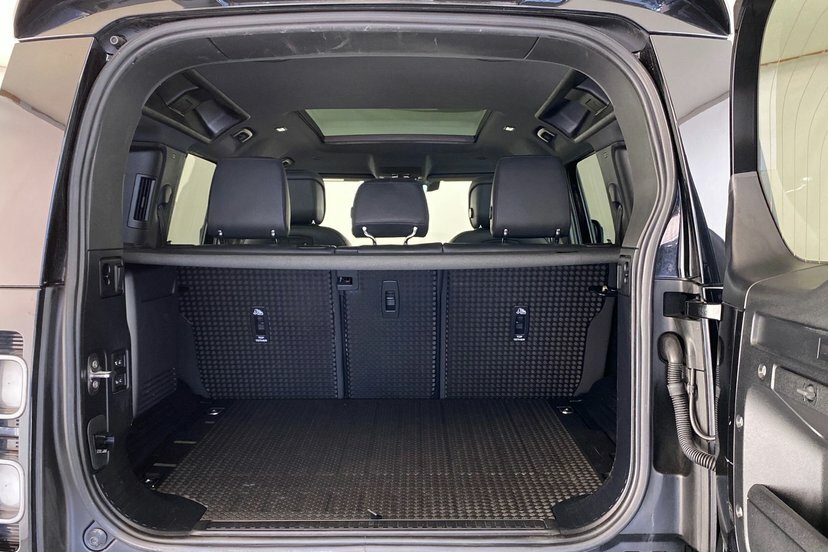 Land Rover Defender 110 X-dynamic S Grey #10