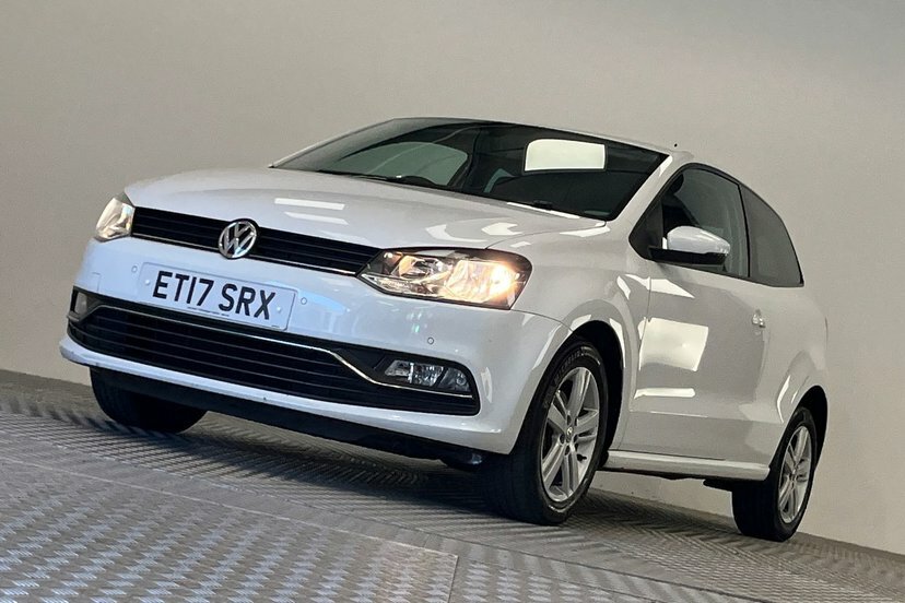 Volkswagen Polo Hatchback Silver #26
