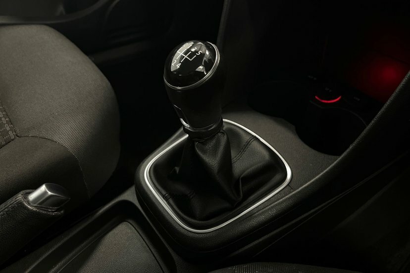 Volkswagen Polo Hatchback Silver #8