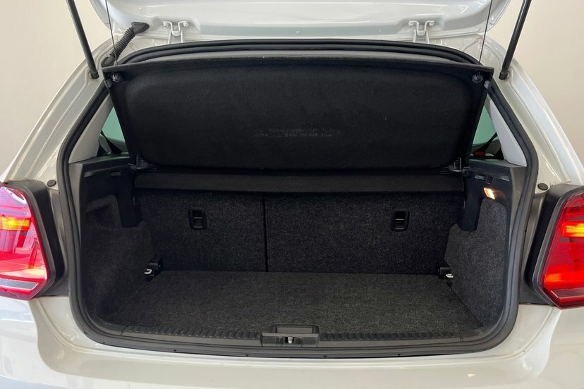 Volkswagen Polo Hatchback Silver #9