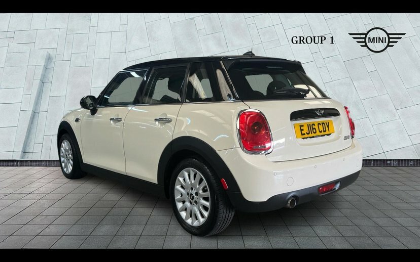 Mini Hatch 1.5 Cooper Hatchback 136 Ps EJ16CDY White #2