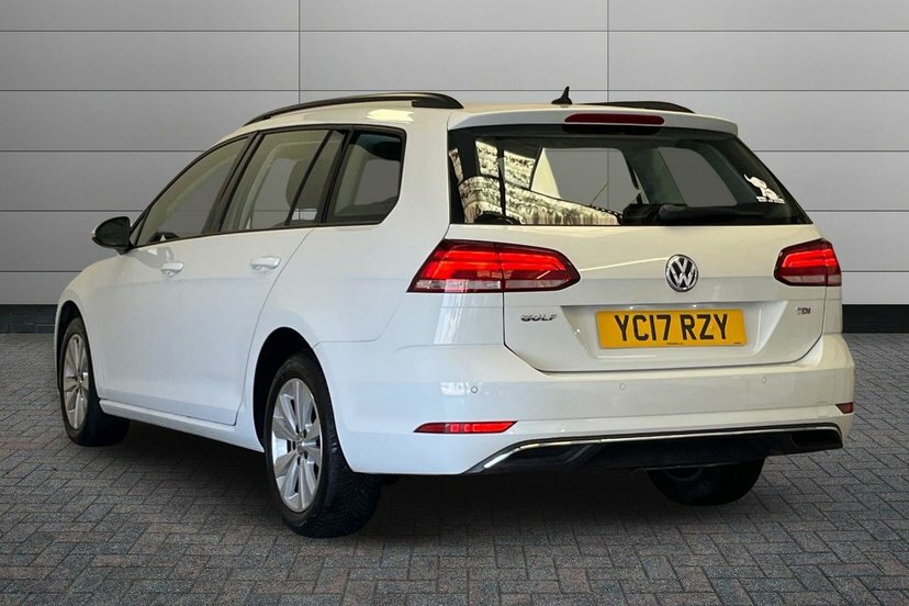 Volkswagen Golf 1.6 Tdi Bluemotion Tech Se Nav Estate M White #3
