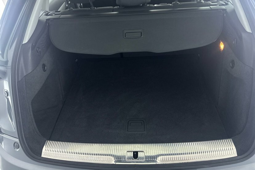 Audi Q3 2.0L Tdi Quattro S Line Plus 182 Bhp Black #9