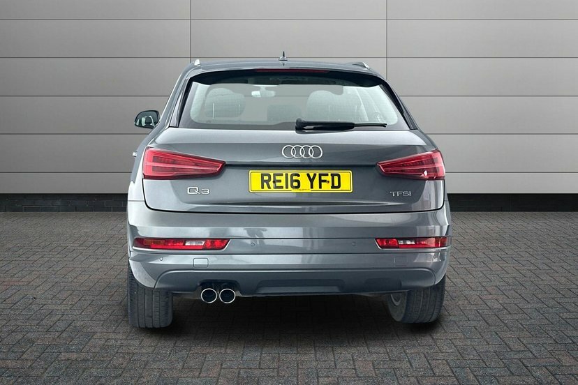 Audi Q3 2.0L Tdi Quattro S Line Plus 182 Bhp Black #12